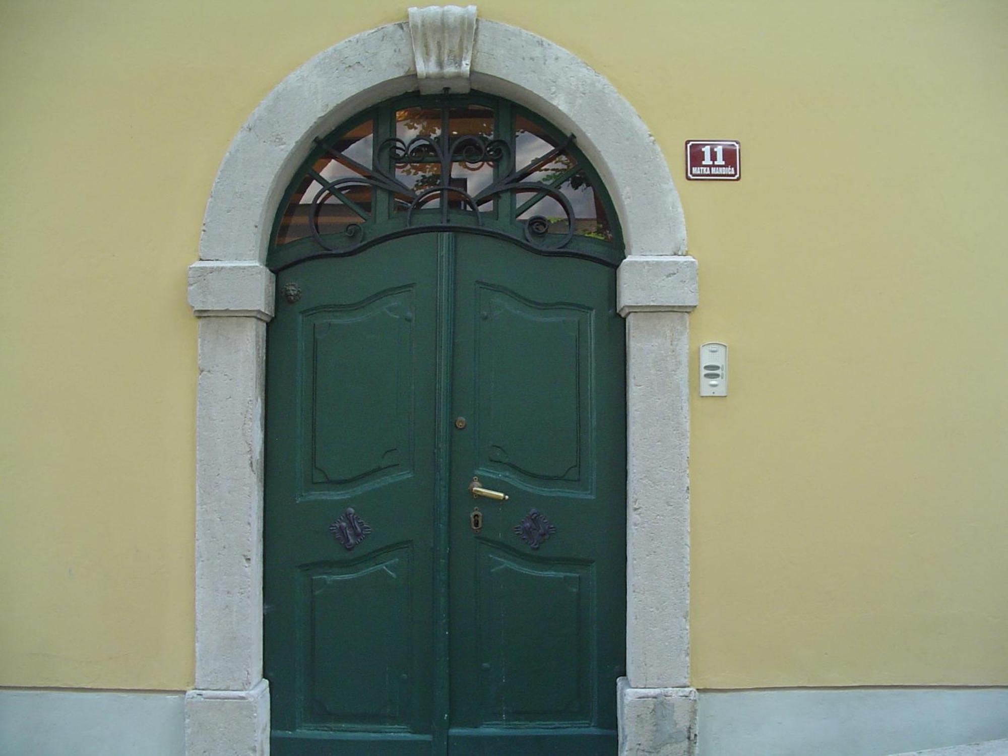 Apartments Villa Kastav Esterno foto
